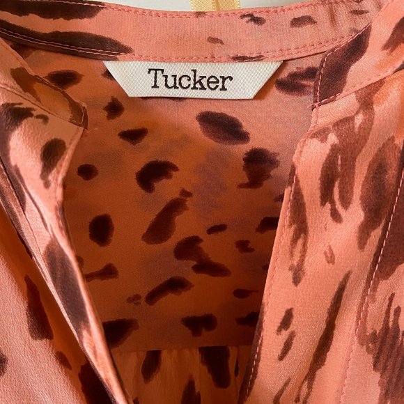 Tucker NYC printed tunic top - Picture 2 of 6